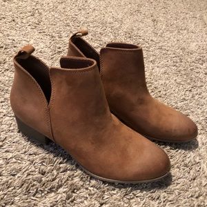 Massini Brown Booties